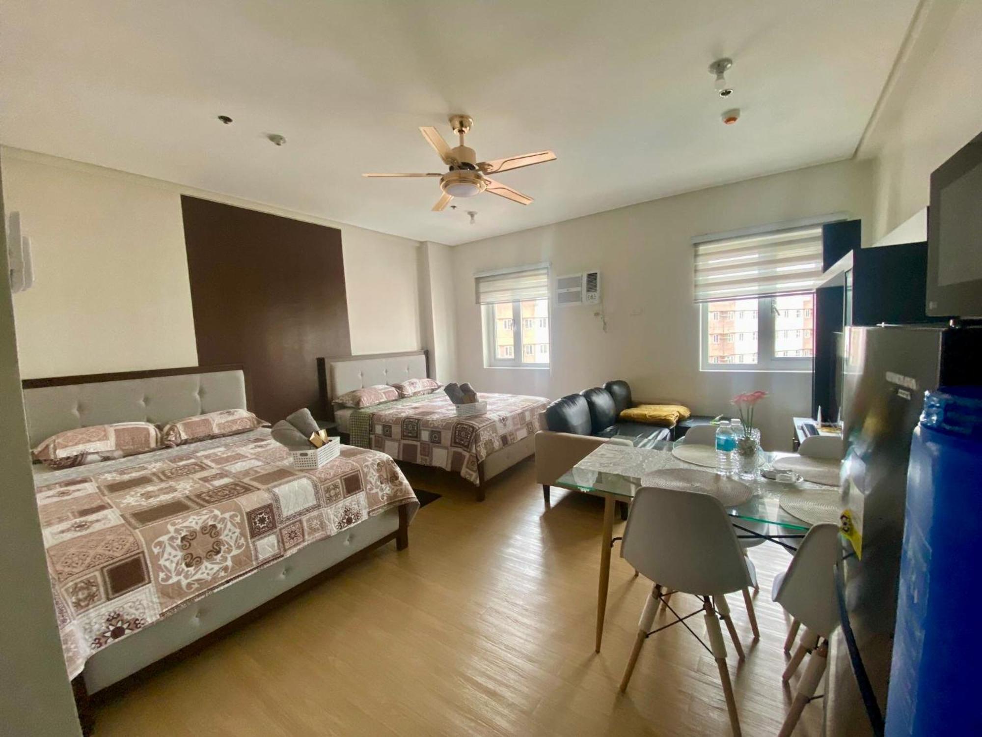 J & F Homestay - Cavite, Philippines Trece Martires Eksteriør billede