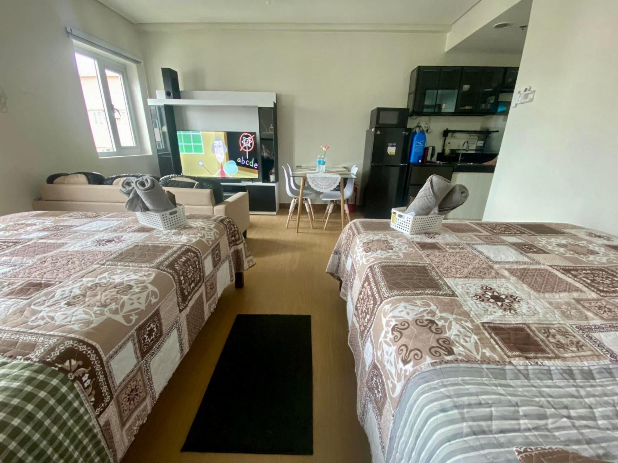 J & F Homestay - Cavite, Philippines Trece Martires Eksteriør billede